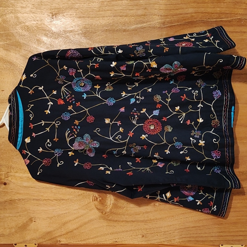 Stunning Quacker Factory Beaded Shacket Navy Embroidery Butterfly Cotton India L - Picture 13 of 16